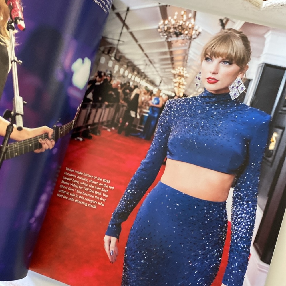 Taylor Swift Book Bundle - Coloring Activity Book -  Fun Facts Book. NEW - Picture 5 of 16